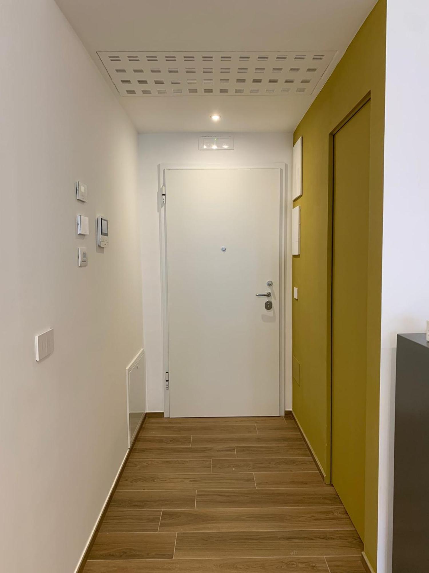 Апартаменти Domus13-With Private Parking Барі Екстер'єр фото