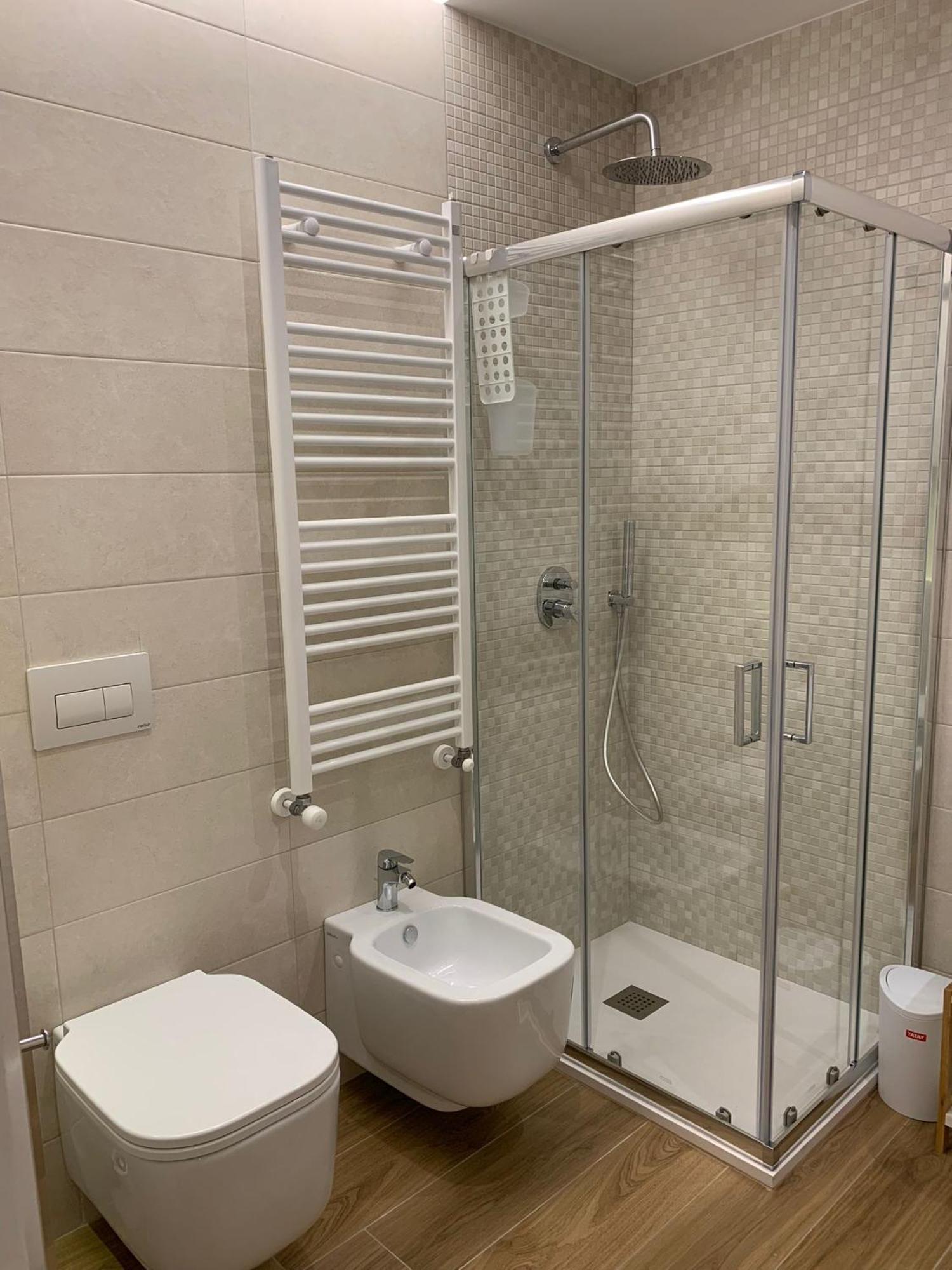Апартаменти Domus13-With Private Parking Барі Екстер'єр фото